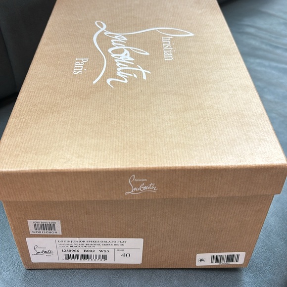 Christian Louboutin 💯 Auth. Black Studded Sneaker - Picture 4 of 5